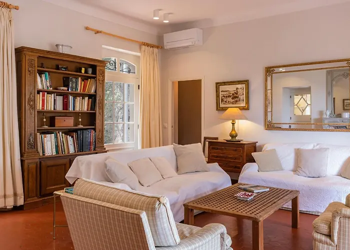 Soleil Marin - With Sea View Апартаменти *