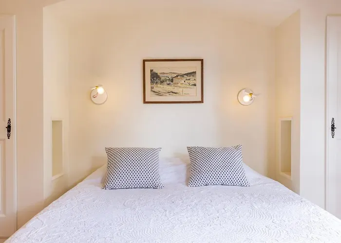 Soleil Marin - With Sea View Апартаменти